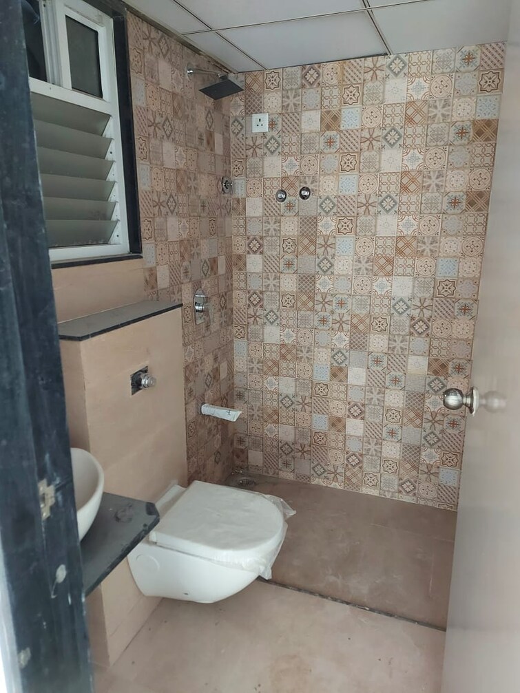 Bathroom, navrangpura 3 Bedroom 2100 Sq.Ft. Apartment In Navrangpura Ahmedabad 9109961