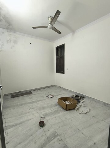Room in 2 BHK Builder Floor at Govindpuri – for Rent