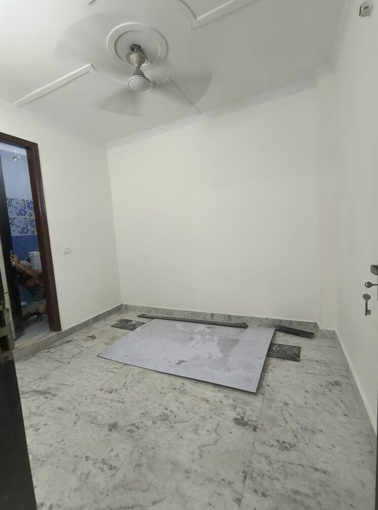 Room, govindpuri 2 Bedroom 600 Sq.Ft. Builder Floor In Govindpuri Delhi 9109965