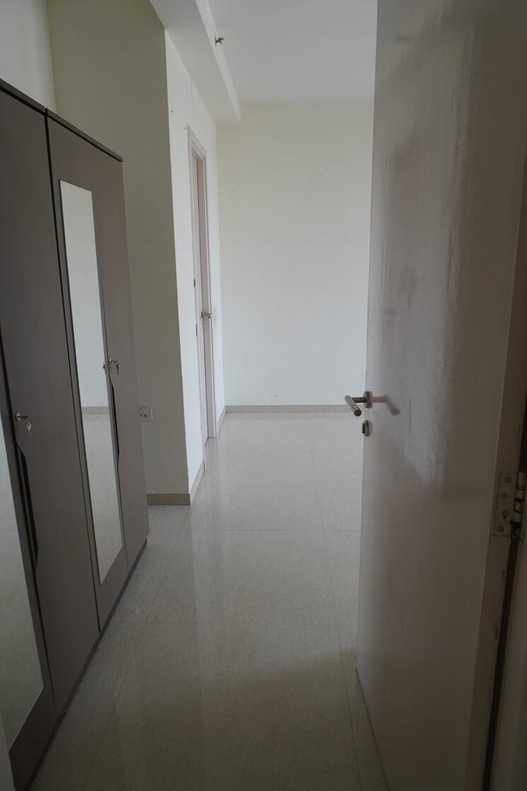 Room, hiranandani-estate 3 Bedroom 1445 Sq.Ft. Apartment In Ghodbunder Road Thane 9109963