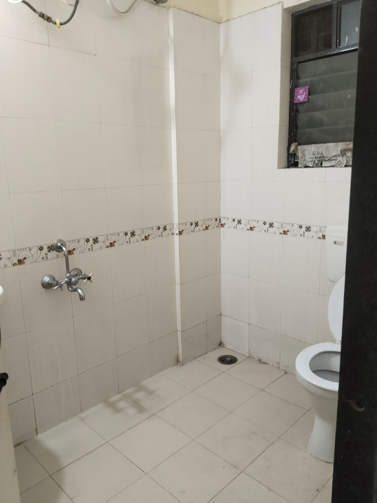 Bathroom, mittal-atria 1 Bedroom 650 Sq.Ft. Apartment In Dhanori Pune 9109964