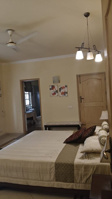 Furnished Amenities in 5 BHK Villa at Rangpuri – for Sale