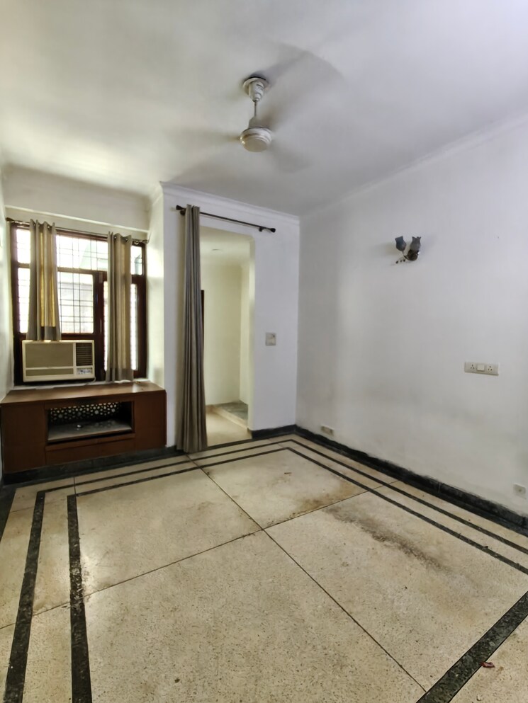 Master Bedroom, gupta-awas 2.5 Bedroom 215 Sq.Yd. Builder Floor In Sector 43 Gurgaon 9109980