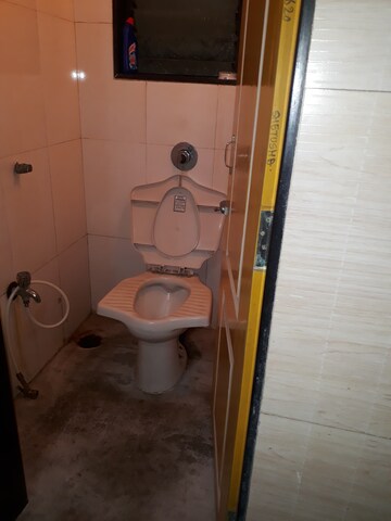 Attached Bathroom in 1 BHK Apartment at Santacruz East – for Rent