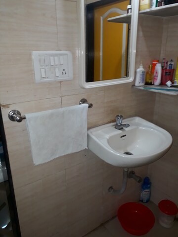 Attached Bathroom in 1 BHK Apartment at Santacruz East – for Rent