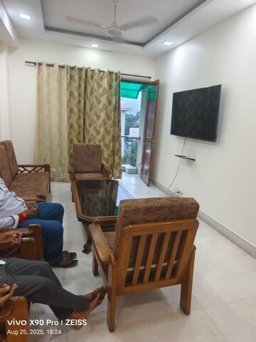 Living Room in 3 BHK Builder Floor at Greater Kailash ii – for Rent