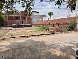  Plot For Sale in Jankipuram