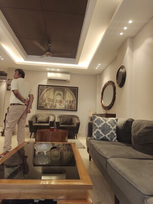 Team Area in 3 BHK Builder Floor at Greater Kailash I – for Sale