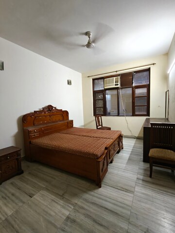 Living Room in 2 BHK Builder Floor at Ansal Sushant Lok I, Sector 43 – for Rent