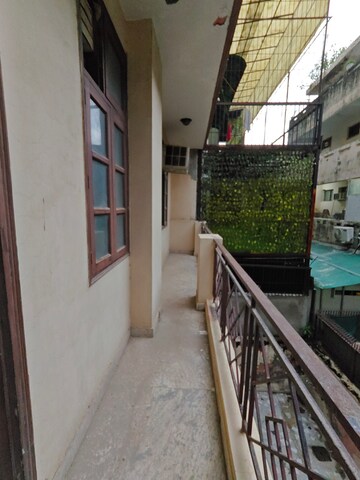 Balcony in 2 BHK Builder Floor at Ansal Sushant Lok I, Sector 43 – for Rent