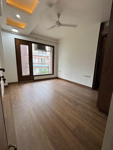 Room in 3 BHK Builder Floor at Uday Park – for Rent