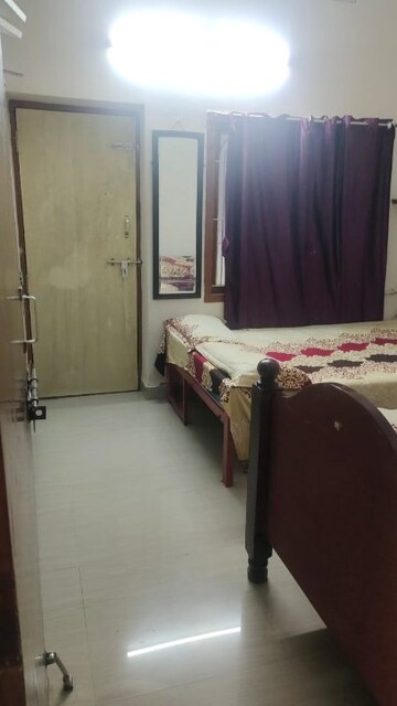 Bedroom in 2 BHK Apartment at Siddharth Nagar – for Rent
