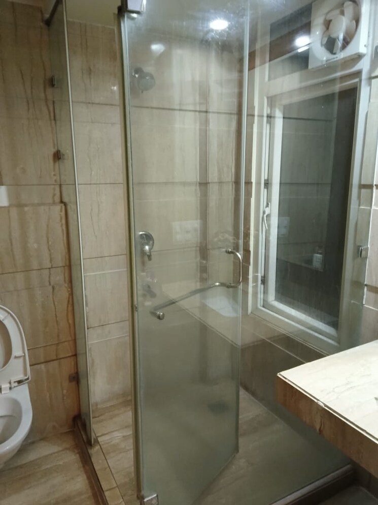 Bathroom, greater kailash i 3 Bedroom 2500 Sq.Ft. Builder Floor In Greater Kailash I Delhi 9110006