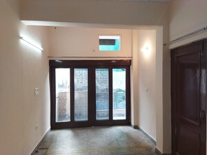 Room in 3 BHK Builder Floor at Pitampura – for Sale