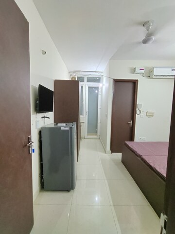 Team Area in 1 RK Builder Floor at Vipul World Floors, Sector 48 – for Rent