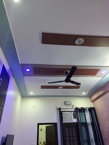 Furnished Amenities in 2 BHK Independent House at Vineet Khand – for Rent