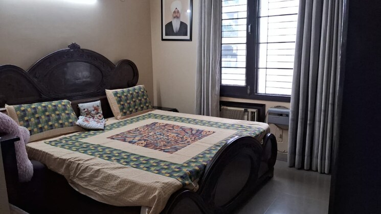 Master Bedroom, uppal-southend 3 Bedroom 2100 Sq.Ft. Builder Floor In Sector 49 Gurgaon 9110060