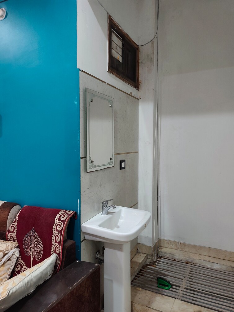 Bathroom, vineet khand 2 Bedroom 1201 Sq.Ft. Independent House In Vineet Khand Lucknow 9110068