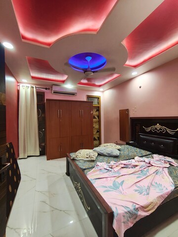 Bedroom in 2 BHK Independent House at Vineet Khand – for Rent