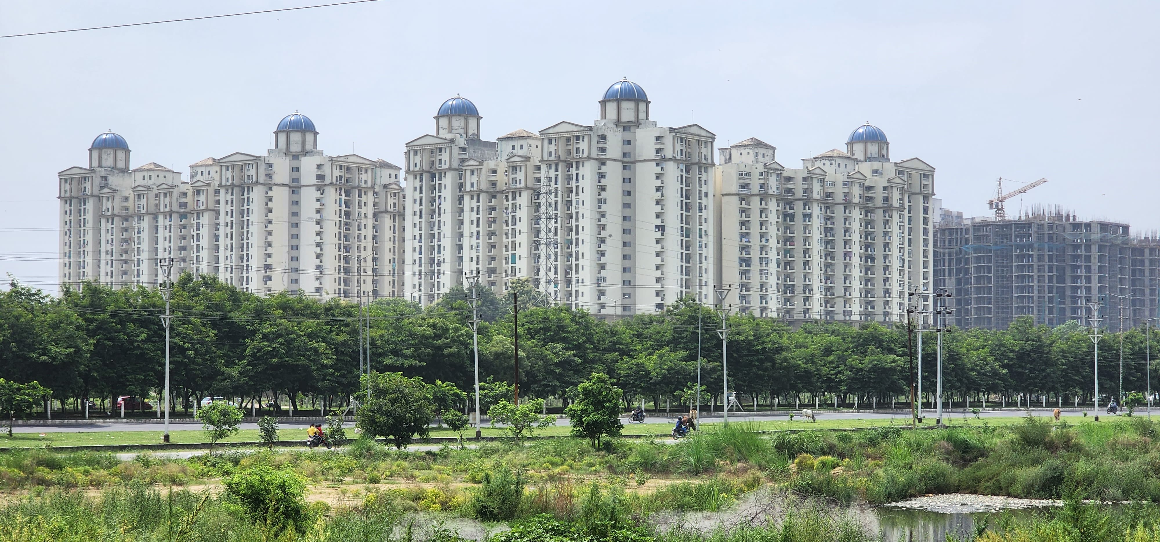 2 BHK Apartment For Sale in Eros Sampoornam
