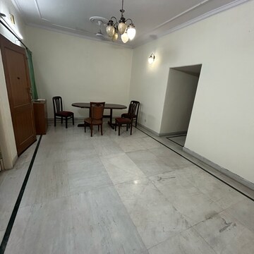 2 BHK Builder Floor For Rent in South Extension ii