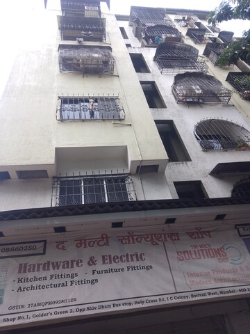 2 BHK Apartment For Rent in Golders Green CHS, Borivali West