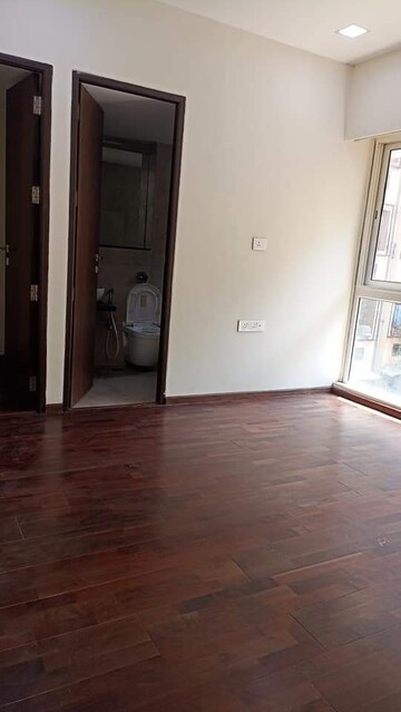 Room in 2 BHK Apartment at Omkar Meridia, Kurla West – for Rent