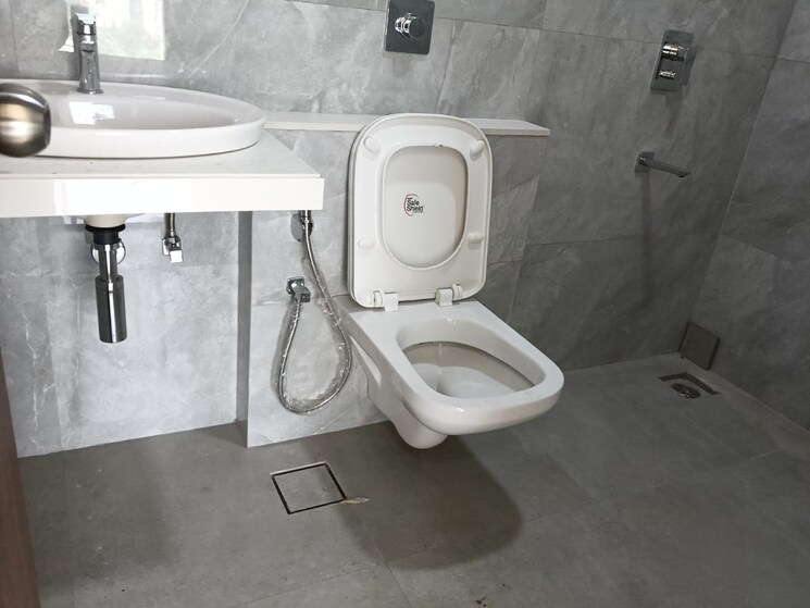 Bathroom, rna-continental 3 Bedroom 1046 Sq.Ft. Apartment In Chembur Mumbai 9110192