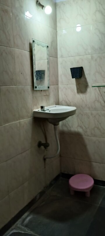 Bathroom in 3 BHK Apartment at Crystal Isle Apartment, Goregaon East – for Sale