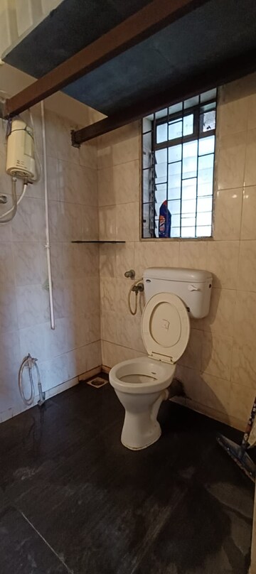 Bathroom in 3 BHK Apartment at Crystal Isle Apartment, Goregaon East – for Sale