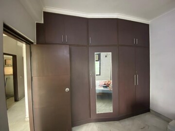 Room in 3 BHK Independent House at Sector 52 – for Rent