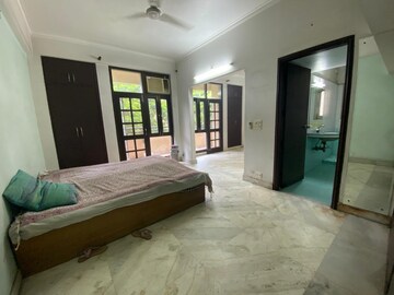 Bedroom in 3 BHK Independent House at Sector 52 – for Rent
