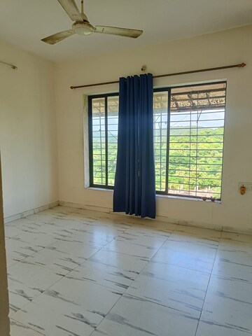 Room in 1 BHK Apartment at Royal Palms Garden View, Goregaon East – for Rent