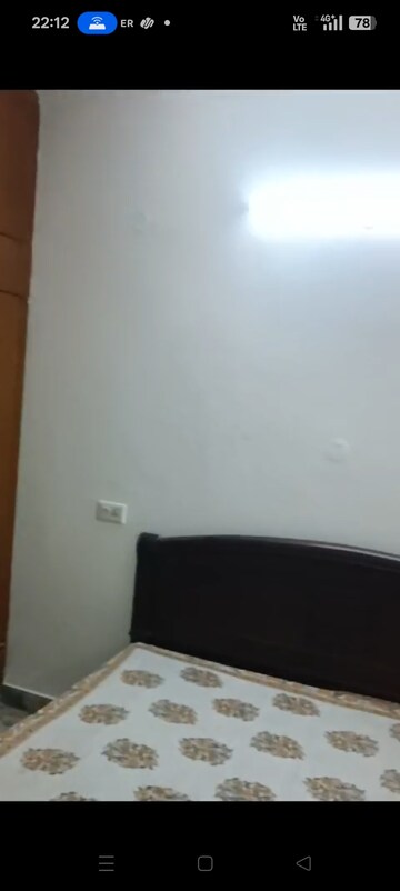 Furnished Amenities in 3 BHK Builder Floor at Sector 52 – for Rent