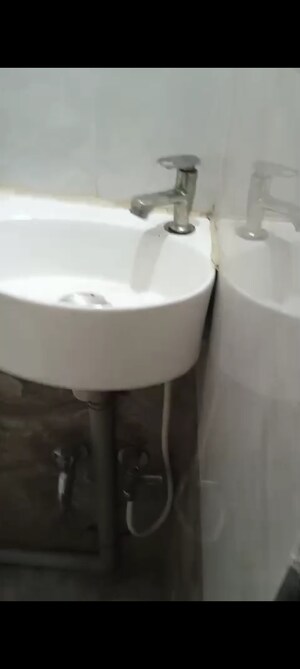 Bathroom in 1.5 BHK Apartment at Kurla East – for Sale