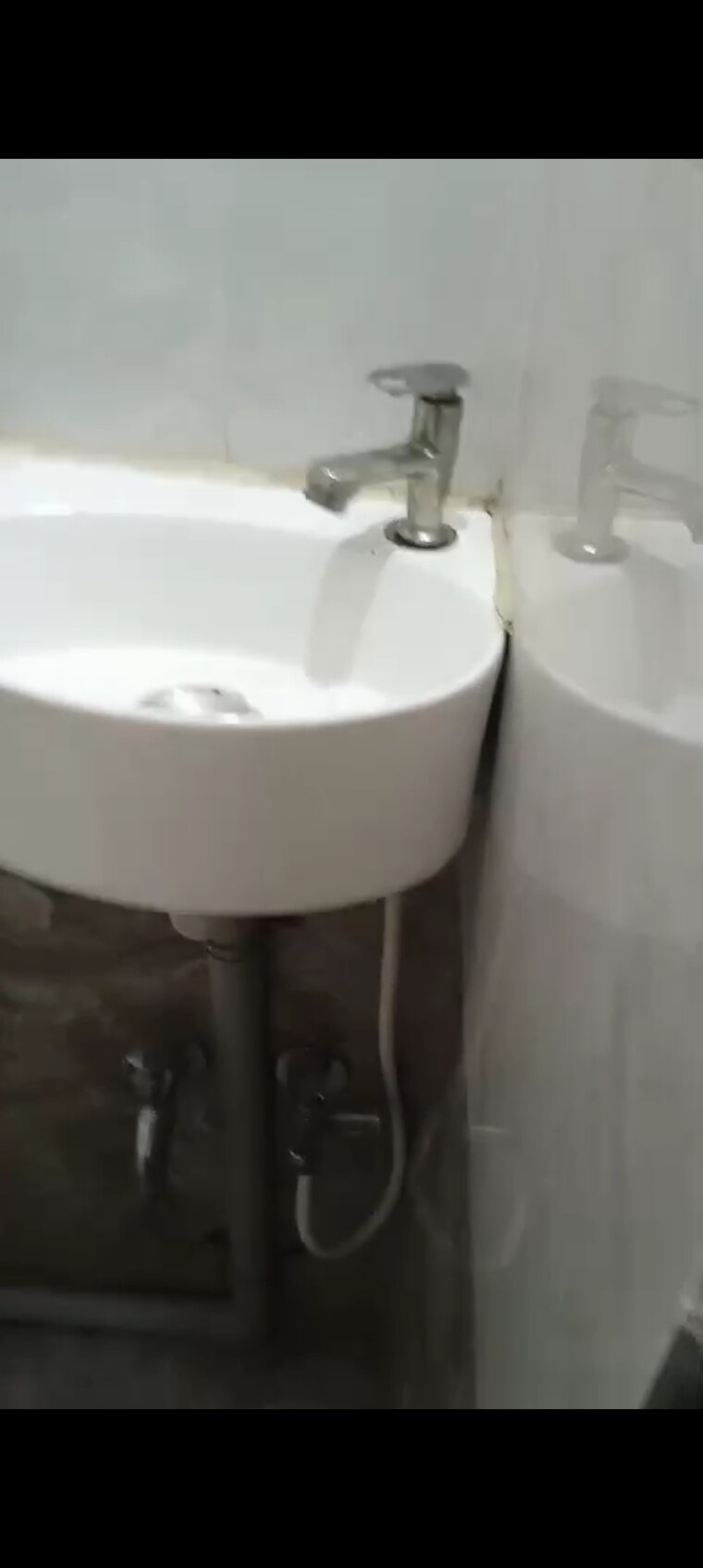 Bathroom, kurla east 1.5 Bedroom 484 Sq.Ft. Apartment In Kurla East Mumbai 9110273