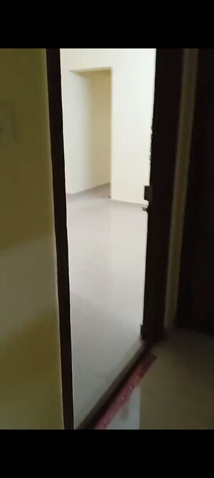 Room in 1.5 BHK Apartment at Kurla East – for Sale