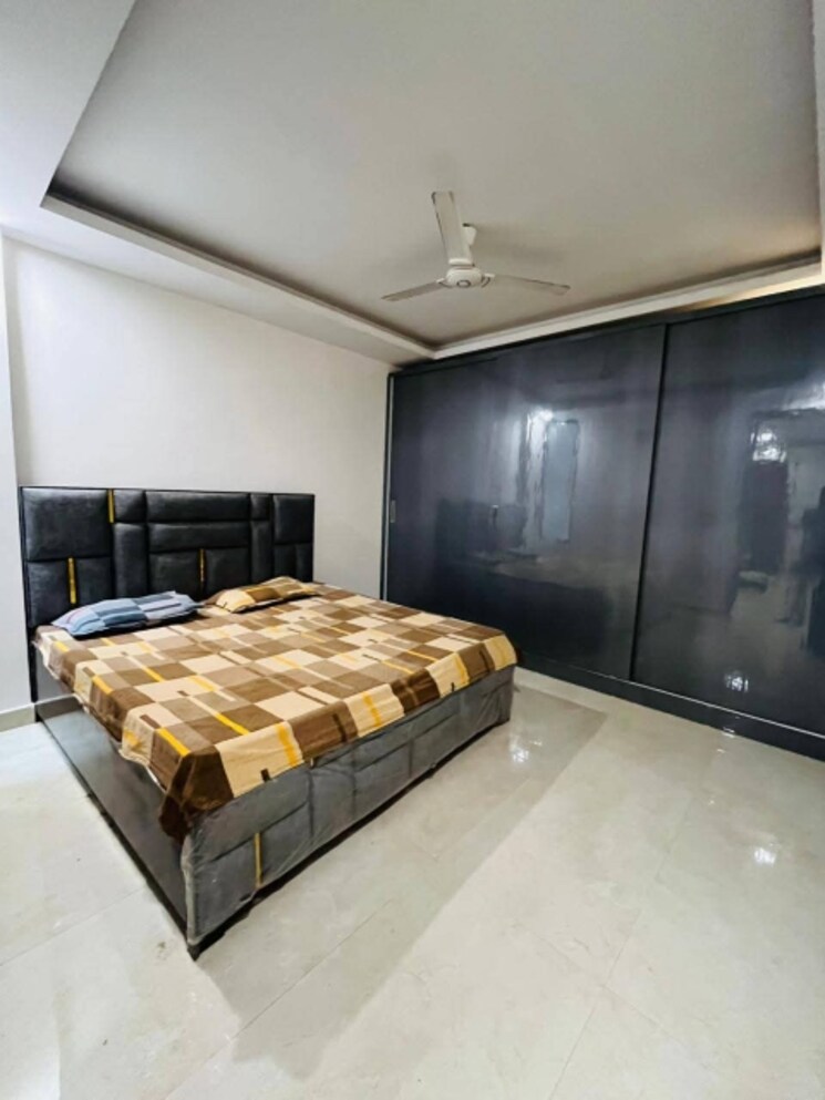 Bedroom, freedom fighters enclave 2 Bedroom 900 Sq.Ft. Apartment In Freedom Fighters Enclave Delhi 9110290
