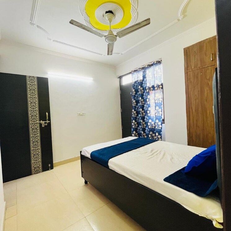 Bedroom, south delhi 2 Bedroom 100 Sq.Ft. Apartment In South Delhi Delhi 9110308