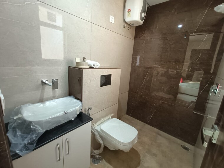 Bathroom, hermitage-centralis 3 Bedroom 1700 Sq.Ft. Apartment In Vip Road Zirakpur 9110307