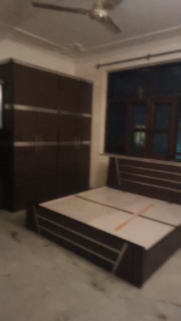 Bedroom in 3 BHK Builder Floor at Sector 48 – for Rent