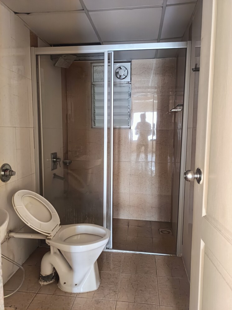 Bathroom, naiknavare-mystique-moods 3 Bedroom 1831 Sq.Ft. Apartment In Viman Nagar Pune 9110334