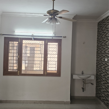 Room in 3 BHK Apartment at Patels Golf Links, Yapral – for Sale