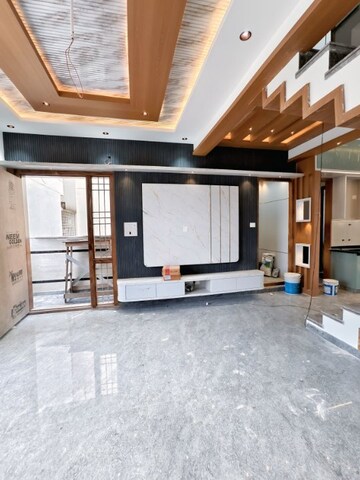 Room in 3 BHK Independent House at Gubbalala – for Sale