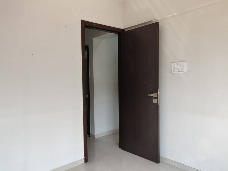 Room, om-niwas-ghatkopar 1.5 Bedroom 530 Sq.Ft. Apartment In Ghatkopar East Mumbai 9110355