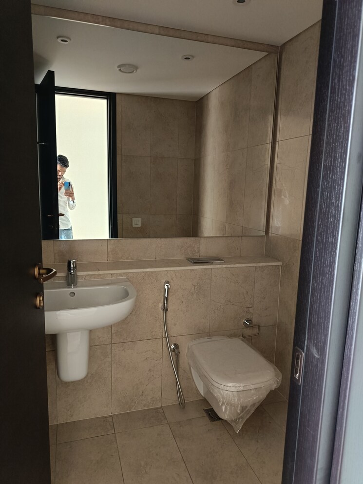 Bathroom, adani-atelier-greens 3.5 Bedroom 2200 Sq.Ft. Apartment In Koregaon Park Pune 9110370