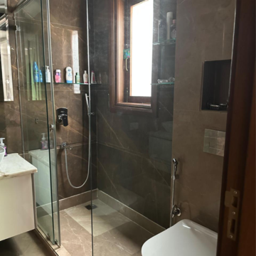 Bathroom in 2 BHK Builder Floor at Malviya Nagar – for Rent