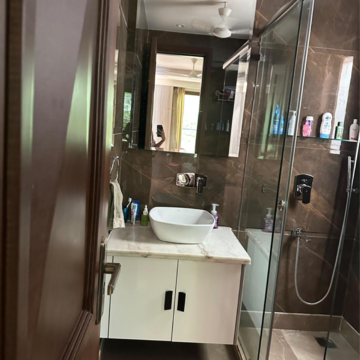 Team Area in 2 BHK Builder Floor at Malviya Nagar – for Rent