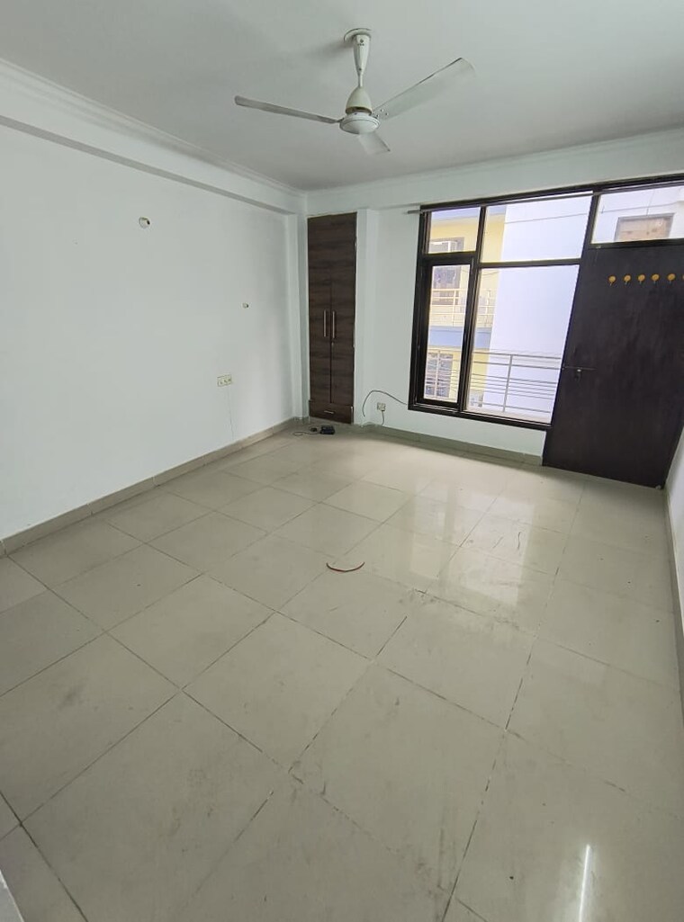 Room, dwarka 1 Bedroom 450 Sq.Ft. Apartment In Dwarka Delhi 9110419