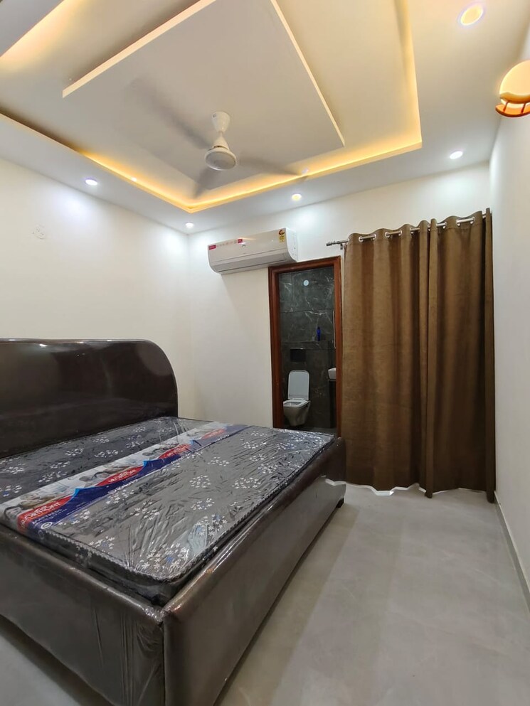 Bedroom, skynet-towers 3 Bedroom 1530 Sq.Ft. Builder Floor In Patiala Road Zirakpur 9110425